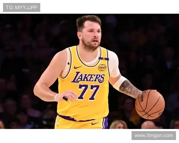 东契奇幽默致信小里：抱歉成队友恭喜成为我的头号粉丝